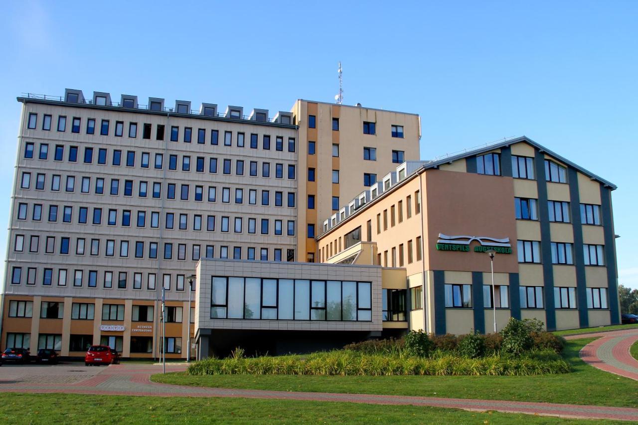 Auberge de jeunesse Ventspils Augstskolas Viesnica Extérieur photo